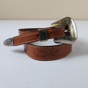 28-30 Brown, Western Style Engraved Buckle, Genuine Leather USA Belt Merona